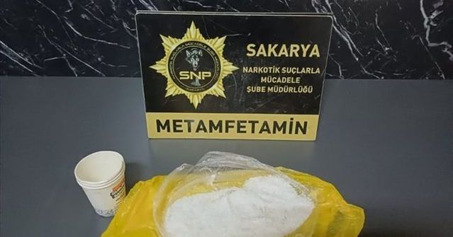 Sakarya'da Uyuşturucu Operasyonunda 3 Kişi Tutuklandı