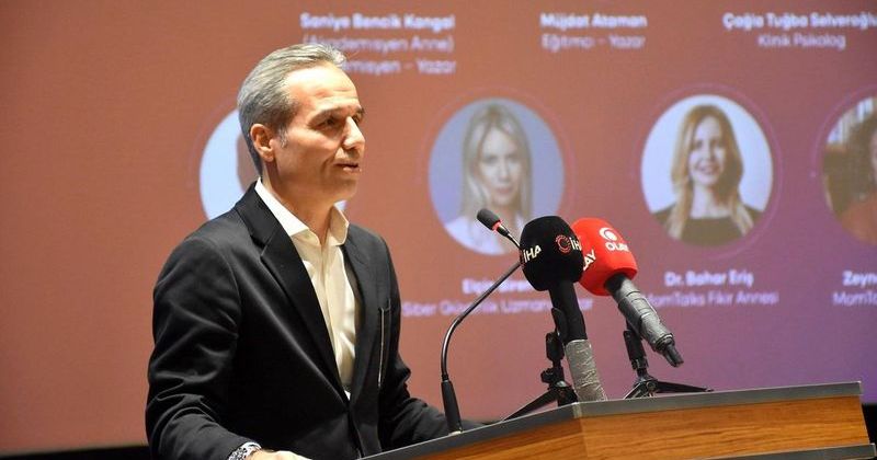 MomTalks 2026 Bursa'da Ebeveynlik ve Dijital Güvenlik Konularını Ele Aldı