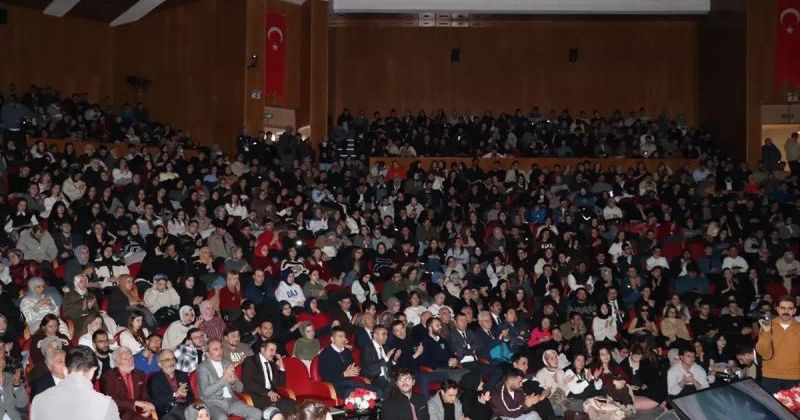 Erzurum'da Yapay Zeka ve Otonom Sistemlerle Tarımsal Dönüşüm Konferansı Düzenlendi