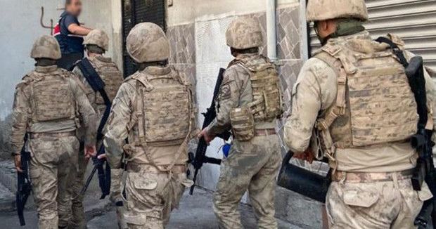 İstanbul'da Operasyon: Terörist Ailelerine Para Gönderen Şüpheliler Yakalandı