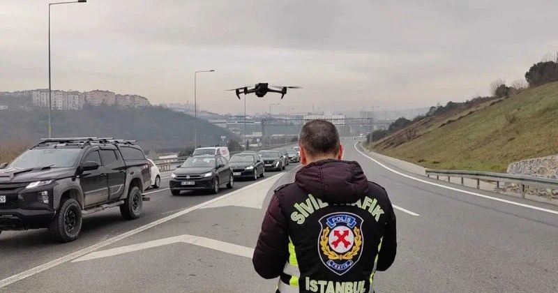Eyüpsultan'da Dronla Trafik Denetimi: 5 Sürücüye Para Cezası