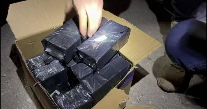 Adana'da Su Kolileri İçinden 13,5 Milyon TL Değerinde Kaçak Telefonlar Ele Geçirildi