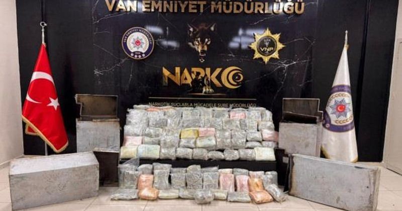 Van’da Tır Dorsesindeki Gizli Bölmede 68 Kilo Skunk Ele Geçirildi