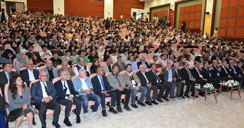 Malatya İnönü Üniversitesi'nde Yapay Zeka ve Sosyal Bilimler Ele Alındı