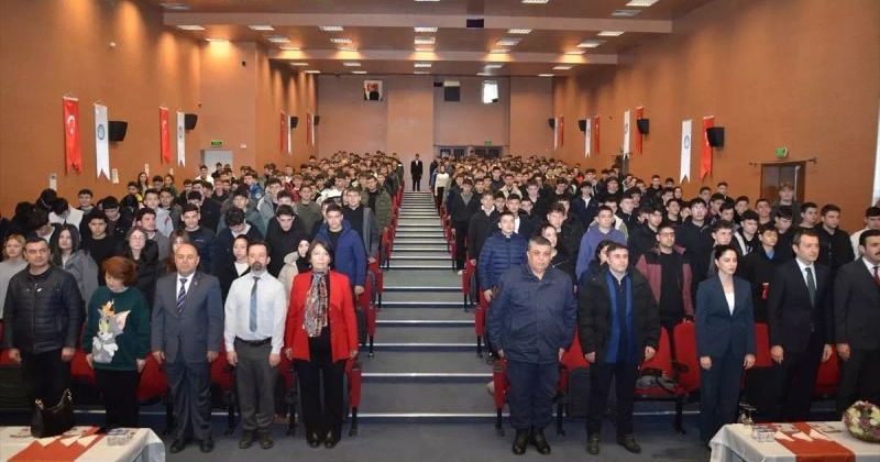 Kahramankazan'da Öğrencilere Siber Dolandırıcılık Semineri Düzenlendi