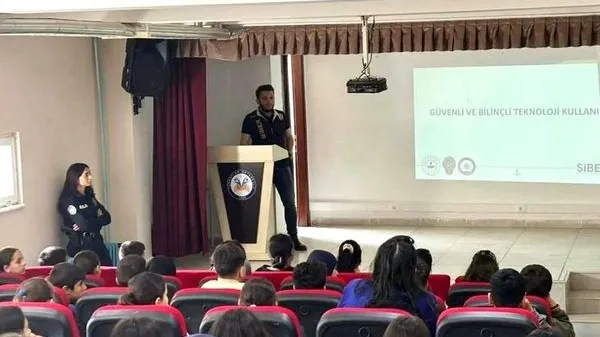 Saraydüzü’nde Öğrencilere Siber Güvenlik Farkındalık Eğitimi Verildi