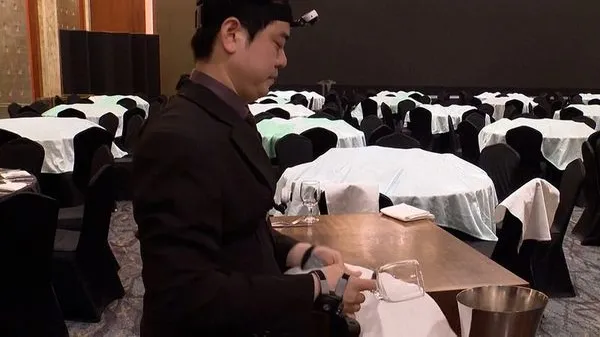 Güney Kore'de Otel Çalışanlarının Hareketleri Robotlara Öğretiliyor