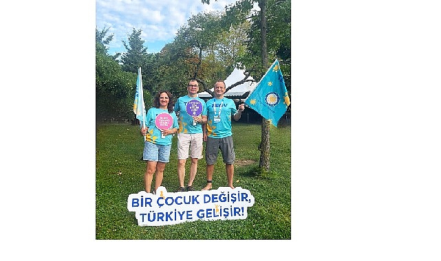 Yüzücüler kulaçlarını TEGV'li çocuklara eğitim desteği için attı