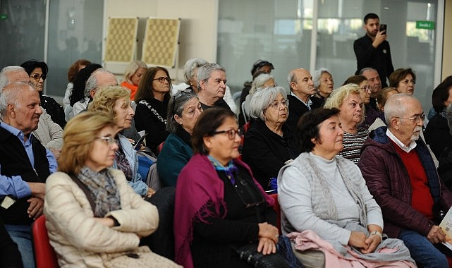 Karşıyaka Belediyesi 3. Yaş Üniversitesi'nde yeni dönem başlıyor!