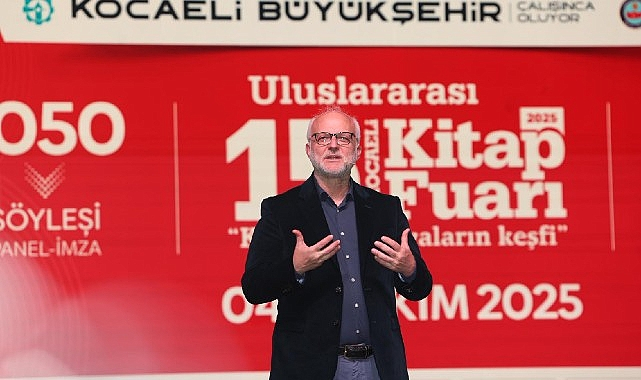 Prof. Dr. Sayar'dan, Kitap Fuarı'na övgü
