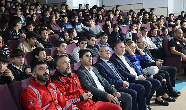 Kartepe'de Öğrencilere Afet Bilinci Söyleşisi