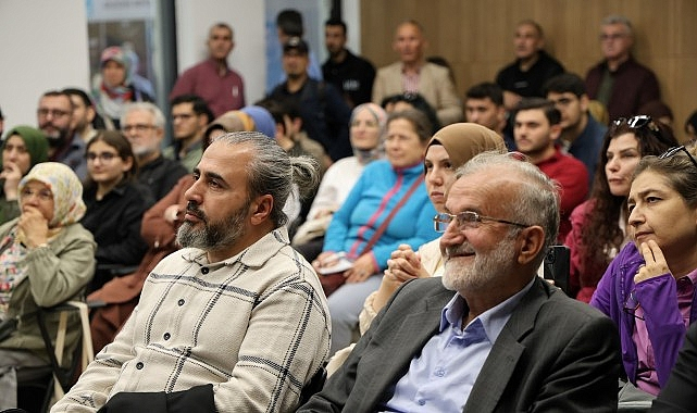Prof. Dr. İsmail Hakkı Aydın, Kitap Fuarı'nda konuştu;  ″Yokluğunuz hissedilmiyorsa, varlığınız yüktür″