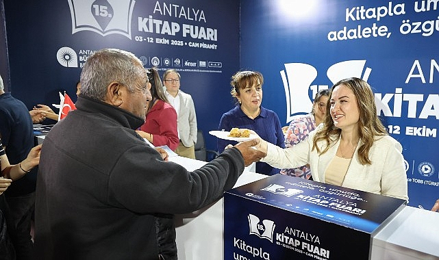 Antalya Kitap Fuarı'nı 1 milyon 103 bin kişi ziyaret etti