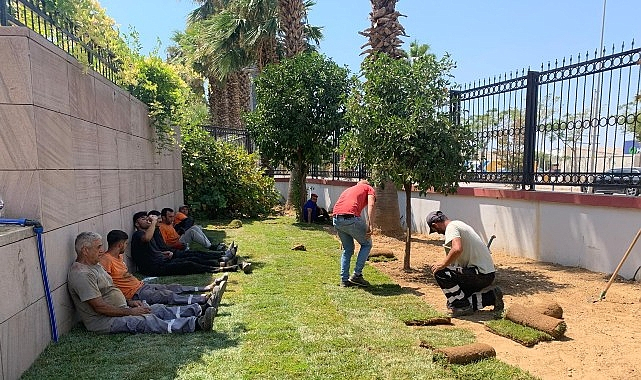 EÜ Bayındır MYO, İzmir Adliye Sarayı Peyzaj Düzenlemesine Destek Verdi