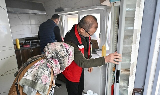 Manisa Büyükşehir’den Okul Önlerinde Seyyar Satıcı ve Gıda Denetimi
