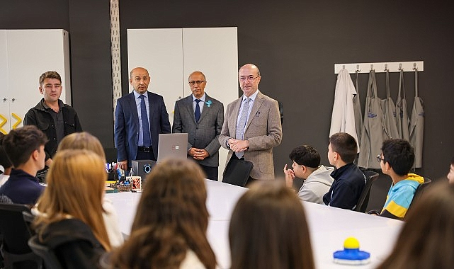 Başkan Pekyatırmacı’dan Okul Dışı Öğrenme Merkezlerine Ziyaret
