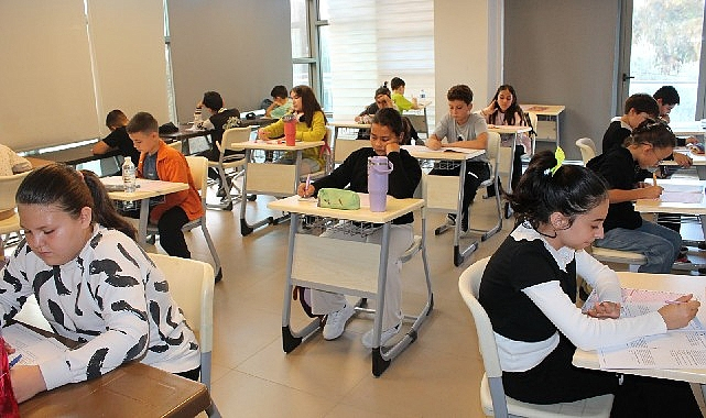 Efes Selçuk Belediyesi'nden TYT ve LGS Öğrencilerine Ücretsiz Deneme Sınavları