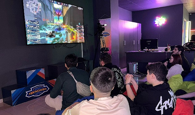 Keçiören'de Espor Finali Coşkusu Gençlere Unutulmaz Anlar Yaşattı