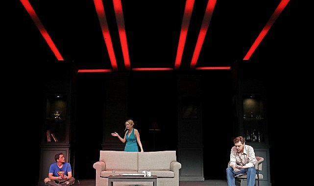 Dennis Kelly’nin ″Öksüzler″ Oyunu Şehir Tiyatroları’nda Sahnelenecek