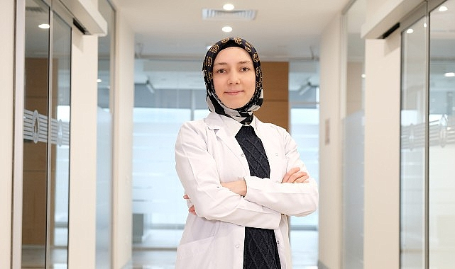 Diş Eti Çekilmesinin En Önemli Nedeni Diş Taşıdır