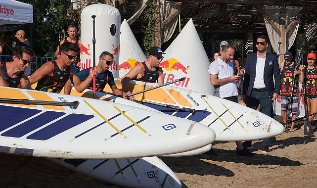 Uluslararası Sup Cup Yarışları Kemer'de Sürüyor