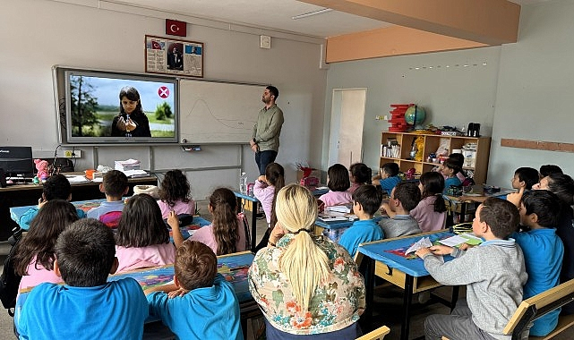 Kocaeli'de Atıklar Sanata Dönüştürülüyor