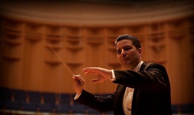 İstanbul Devlet Senfoni Orkestrası DenizBank Konserleri'nde Atatürk'e 'Son Veda' Anması