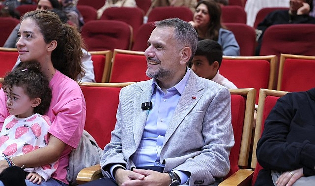 Bayrampaşa Belediyesi'nin çocuk şenliğinde doyasıya eğlence