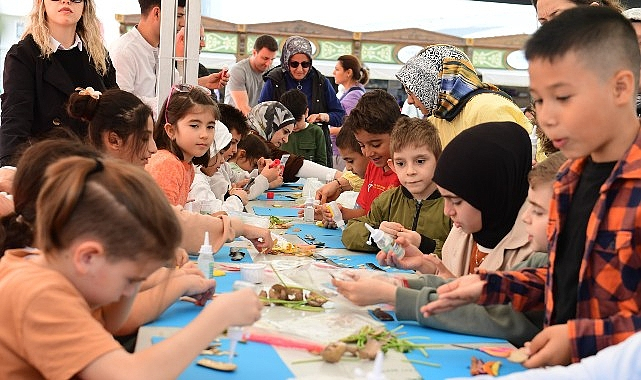 Osmangazi'de 9 Gün Süren Edebiyat Şöleni Büyük İlgi Gördü