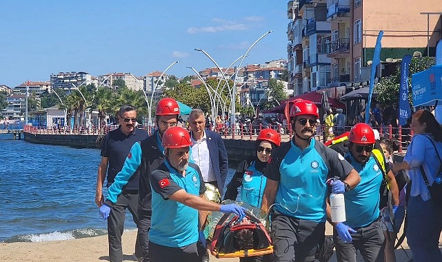 Gölcük'te Gerçeğini Aratmayan Tatbikat